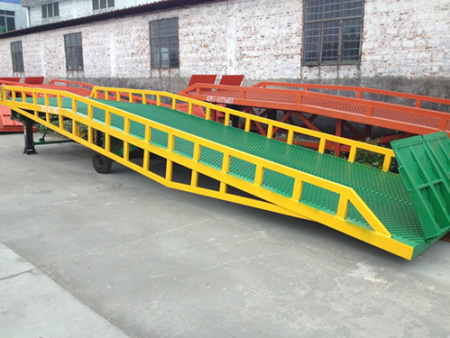 登車橋(qiao)操作使(shi)用過程(cheng)常見問(wen)題解決(jue)辦法