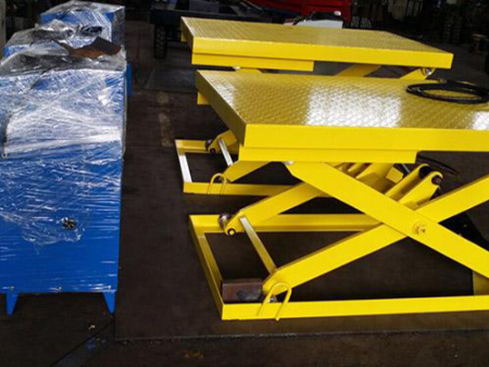 固定裝(zhuang)卸平台(tai)